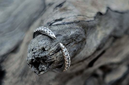 Sterling Silver Micro Moissanite Claw Ring