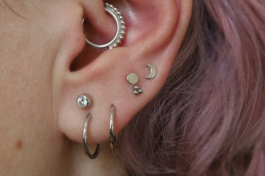 White Gold Moon Threadless Earring