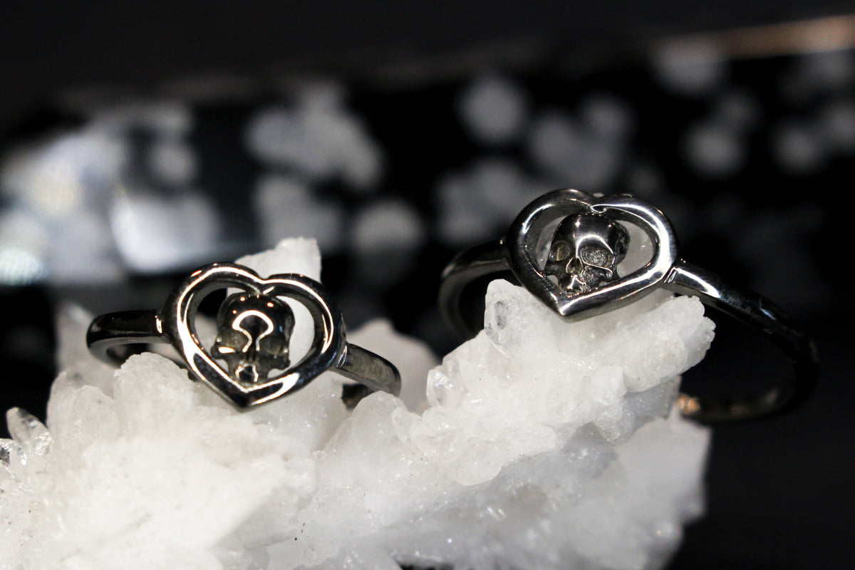 Black Metal Skull Heart Ring