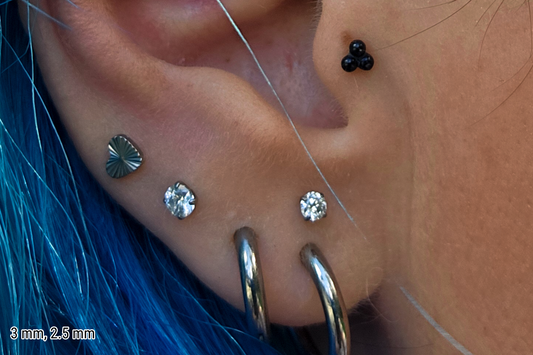 Round Prong-set Moissanite Titanium Threadless Earring