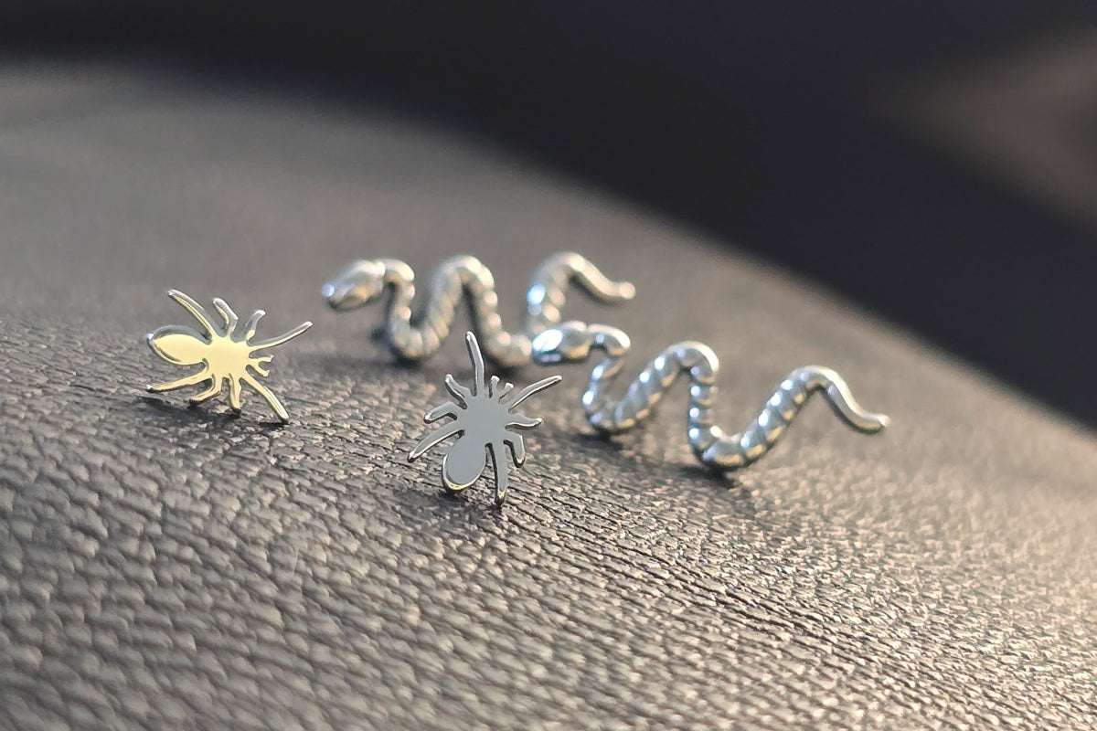 Titanium Spider Threadless Earring