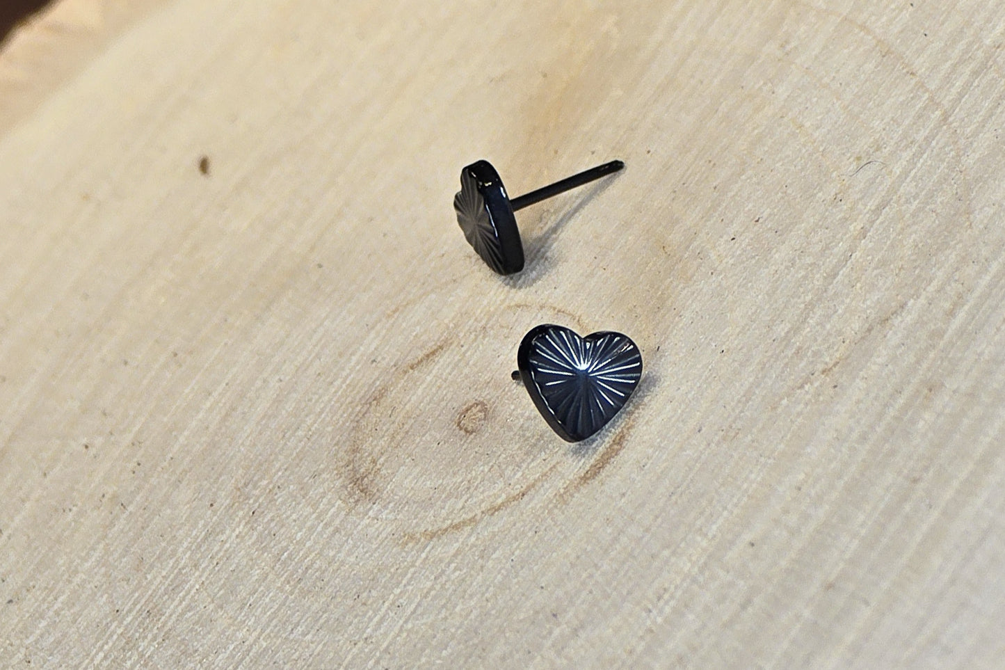 Black Cut Heart Titanium Threadless Earring