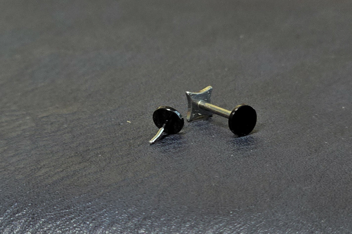 Black Disc Titanium Threadless Earring