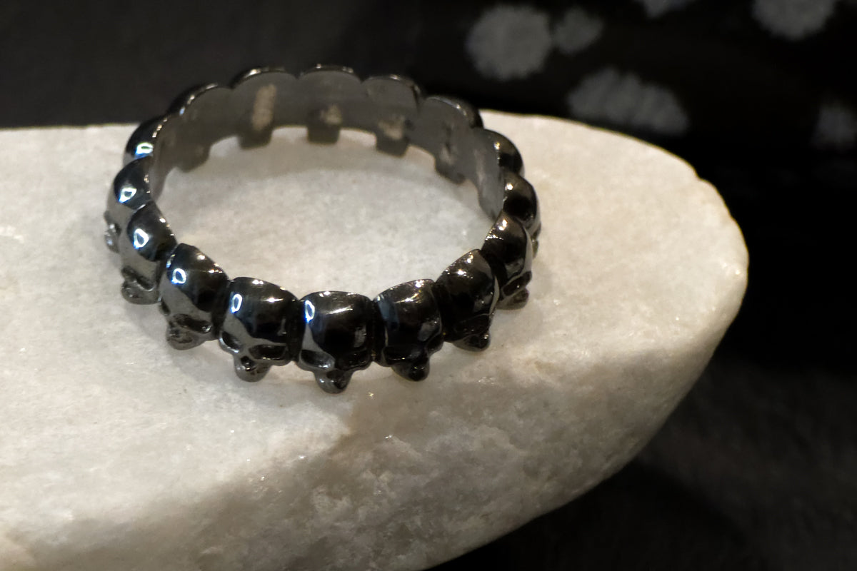 Black Metal Large Skull Eternity Band