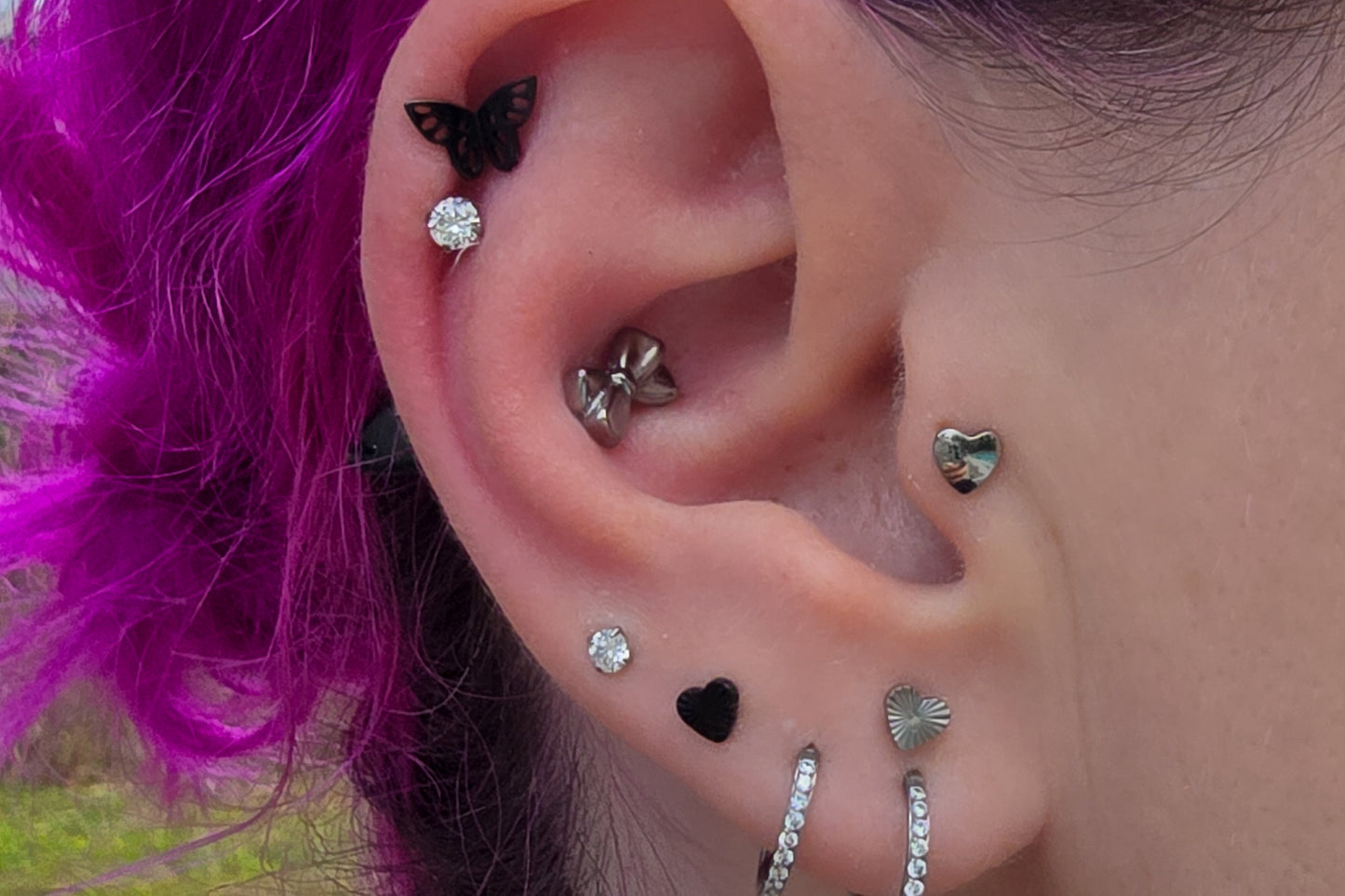 Soft Heart Titanium Threadless Earring