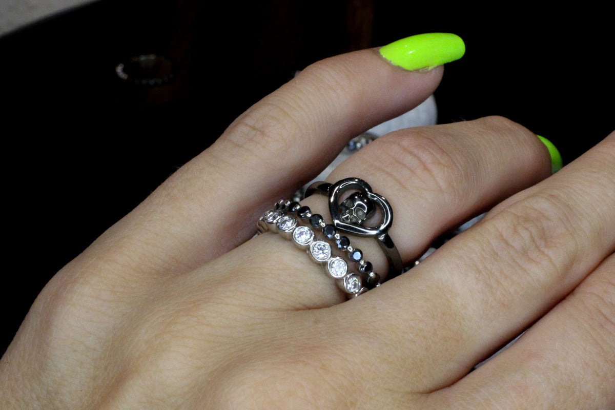 Black Metal Skull Heart Ring