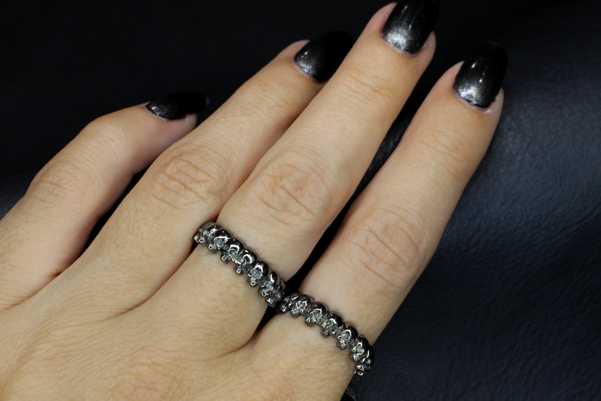 Skull eternity ring sales