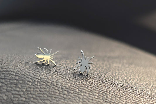 Titanium Spider Threadless Earring