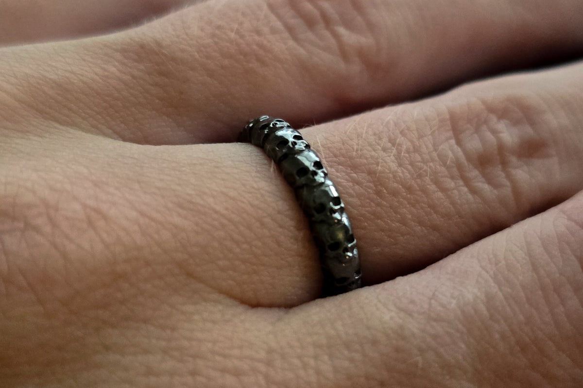 Black Metal Small Skull Eternity Ring