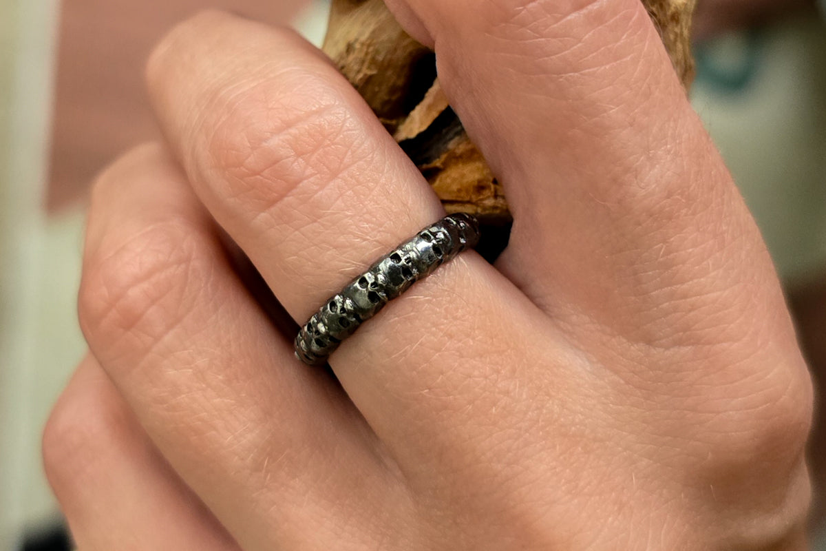 Black Metal Small Skull Eternity Ring